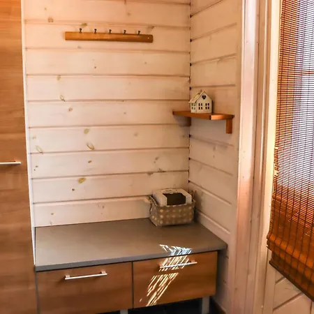 Aurinko-saaga 5 Paritalo By Interhome Vakantiehuis *
